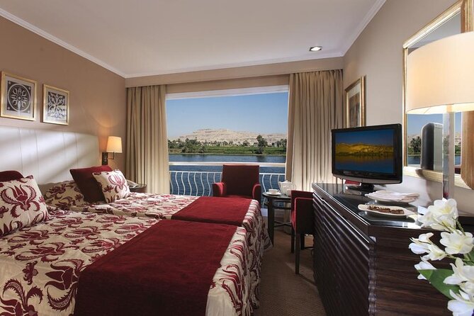1 Night Nile Cruise from Aswan to Luxor - Day two: breakfast, checkout, and the ride into Luxor