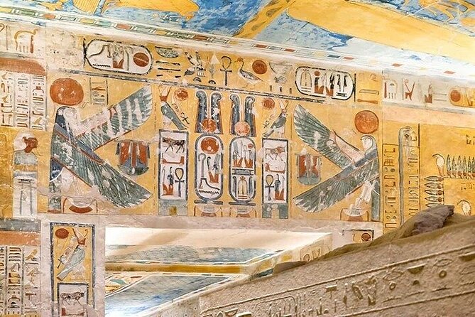 2-Day Top Attractions and Adventures Package in Luxor with Accommodation - Guides, vehicles, and the private format