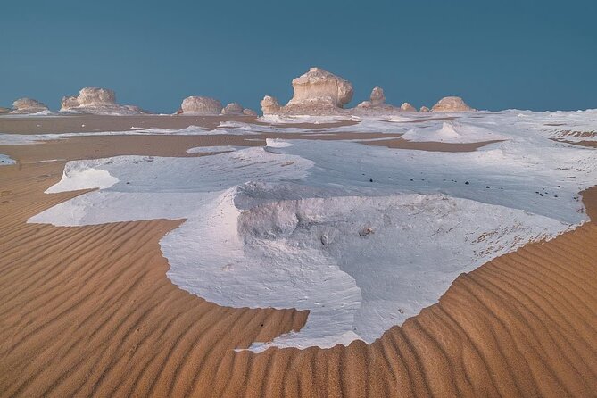 2 Days 1 Night to White and Black Desert from Cairo or Giza - Agabat Valley and the new White Desert