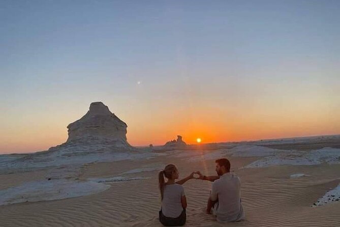 2 Days and 1 Night White Desert Camping Tour - What the $350 group price really offers