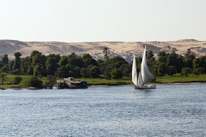 2-Hour Felucca Ride on the River Nile from Cairo - Sunset or Sunrise Options - The felucca is the attraction, and also the gamble