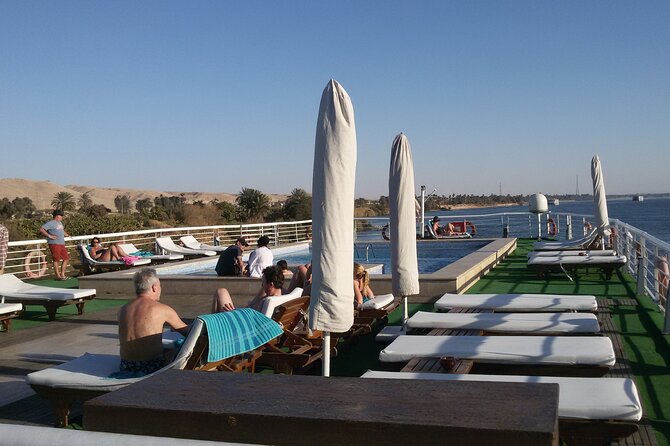 4 Day 3 Night Nile Cruise Aswan to Luxor all sights and meals included - Day 3: Edfu by carriage, then the Esna lock