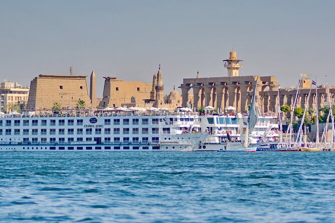 4 Day Nile Cruise Aswan to Luxor, Abu Simbel & Hot Air Balloon - Day 1: Philae Temple and your first night aboard