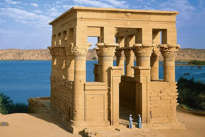 4 Days 3 Nights Cruise Aswan To Luxor, Abu Simbel and Air Balloon - Day 3: Edfu, river views, and the Esna Lock