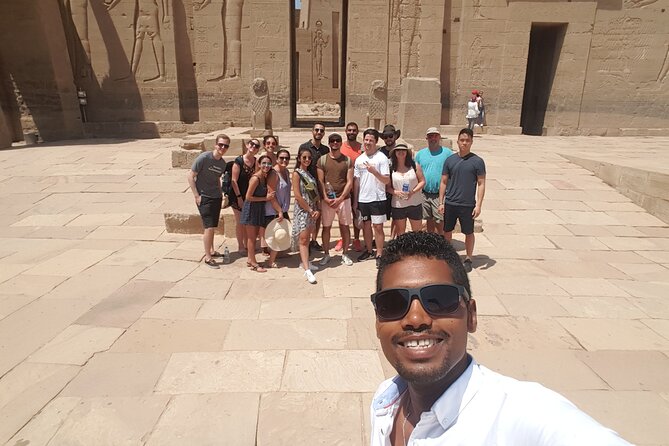 4 Days Nile Cruise from Aswan to Luxor - Abu simble & balloon - Day 2: Abu Simbel at dawn, then Kom Ombo by the river