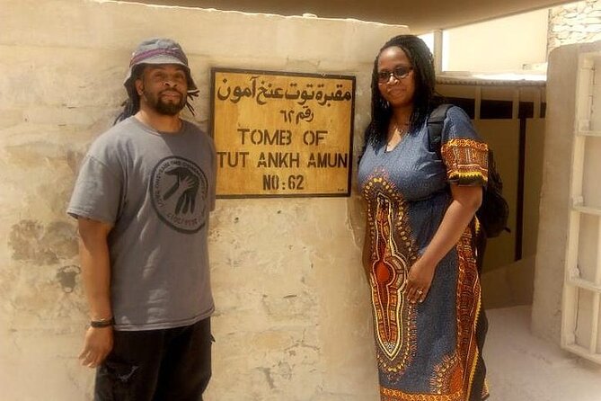 4 Days Nile Cruise luxor.Aswan.abu simbel with Train Tickets from Cairo - Edfu by horse-drawn carriage