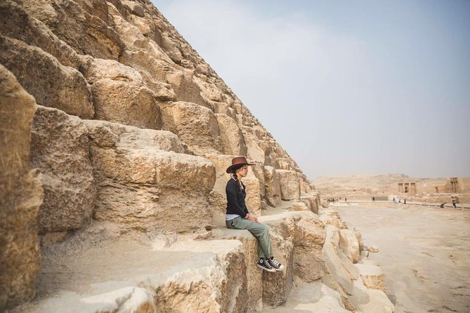 4 Hours private tour to Giza pyramids Sphinx - Great Pyramid of Khufu: the main event
