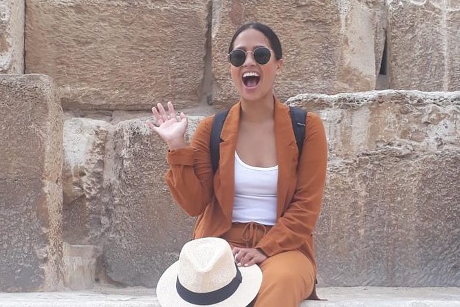 8-Hour Private Tour to the Pyramids of Giza and Saqqara from Cairo - What the private format is worth
