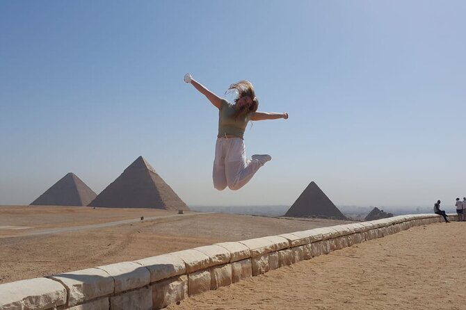 8 Hours Guided tour to Giza Pyramids , Sphinx, Saqqara & Dahshur - Is $27 a good value?