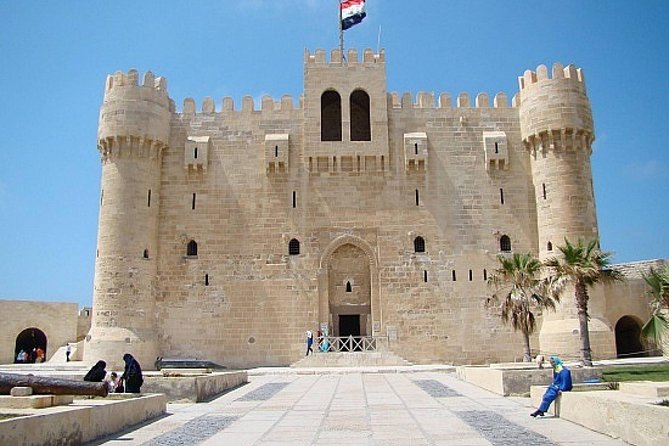 Alexandria From Cairo In One Day Tour - Kom El-Shoqafa, An Underground Funeral World