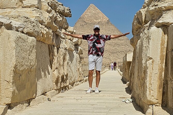 All-in-One Giza Pyramids from inside, Sphinx & Camel ride & Lunch - Why this private Giza tour works well