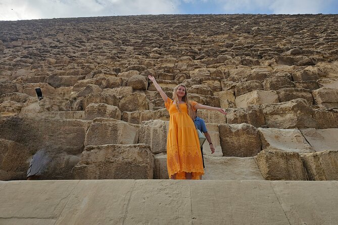 All in one Giza Pyramids, Sphinx, Camel, Grand Egy Museum & Lunch - Lunch brings the tour back to everyday Cairo