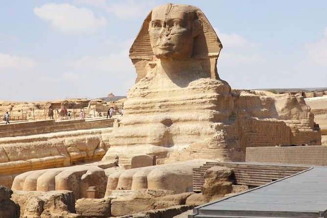 All Inclusive: Day Tour to Giza Pyramids, Saqqara and Dahshur - Giza Plateau: three royal pyramids in one stop