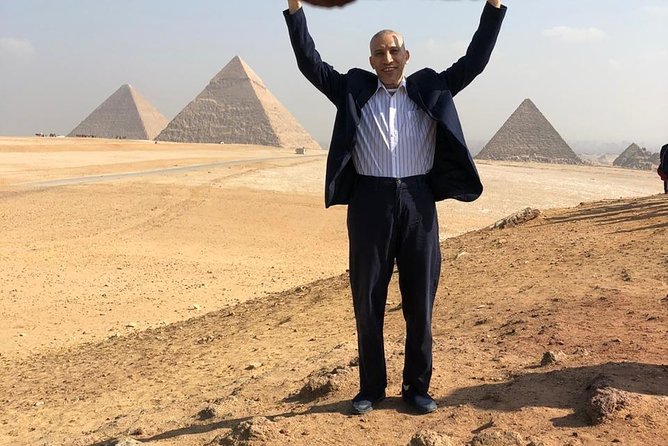 All Inclusive - Giza Pyramids , Sphinx, Cairo Museum and Lunch - The Egyptian Museum puts the pyramids into context