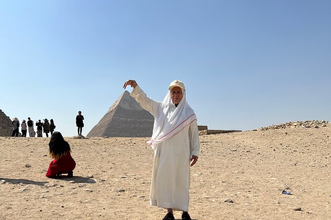 All Inclusive - Giza Pyramids , Sphinx, Cairo Museum and Lunch - Koshary at Abou Tarek is the most local-flavored pause
