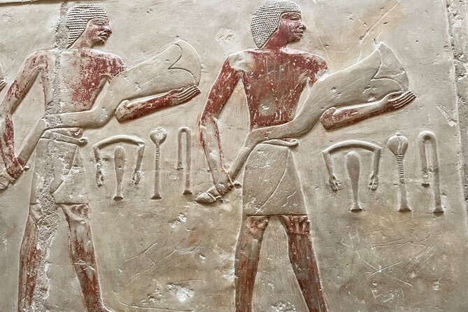 All inclusive Giza Pyramids,Sphinx,lunch,Camel,insid 3rd pyramid - Lunch: local, filling, and simple