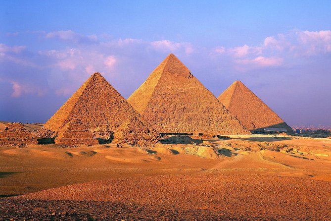 ALL INCLUSIVE Half Day Private Tour to Giza Pyramids and Sphinx - Lunch, water, and the papyrus gallery