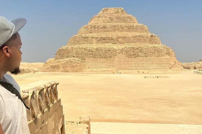 All Inclusive Tour to Giza pyramids, sphinx, Memphis, Saqqara - Meeting the Sphinx and entering the Valley Temple