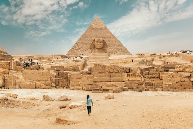 All inclusive tour to Pyramids, Sphinx, Camel, The Museum+Bazzar - What the private guide adds