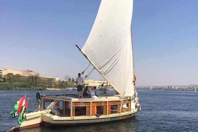 an unmissable day, The Giza Pyramids, the Egyptian Museum and the Souk - The guide can make or break the day