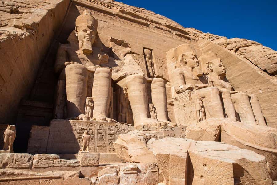 Aswan: Abu Simbel Group Tour with Guide and Entrance Fees - First look at the Great Temple of Ramses II