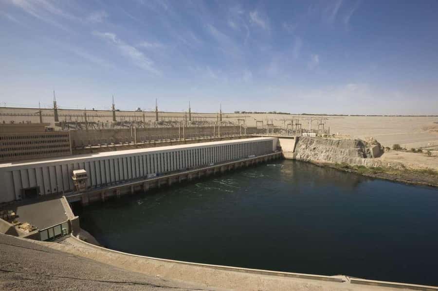 Aswan: Private All-inclusive Guided Tour of Aswan Highlights - The High Dam: modern Aswan on a giant scale
