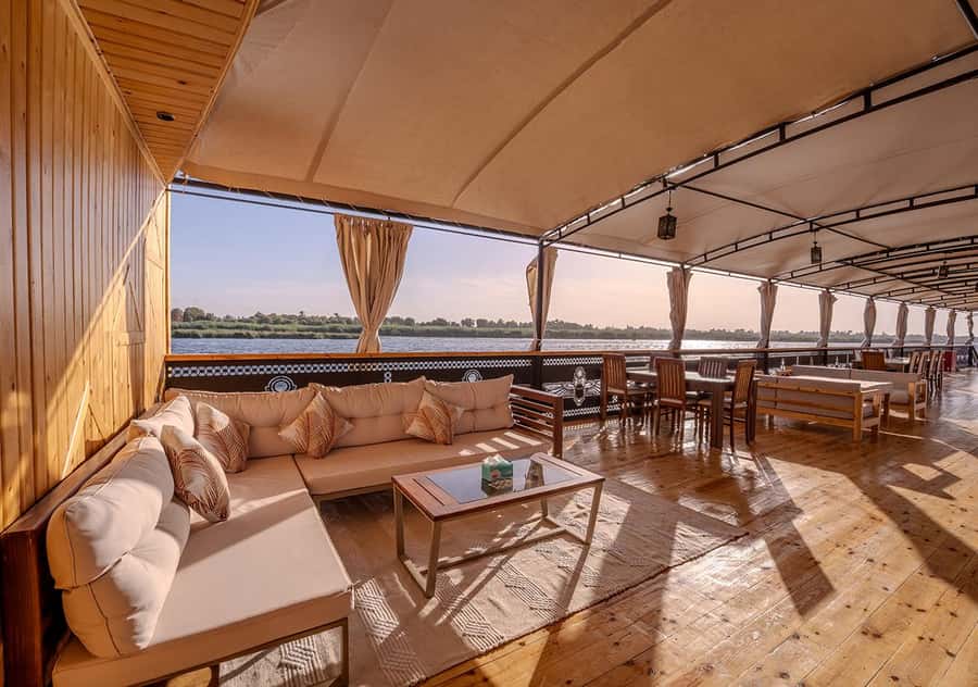 Aswan to Luxor: 4-Day Luxury Dahabiya Nile Cruise Adventure - Day 2: Kom Ombo, river swimming, and open-air Egypt