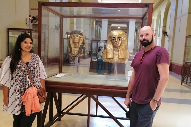 Best Day Tour to Giza Pyramids and Egyptian Museum from Cairo - Lunch beside the pyramids