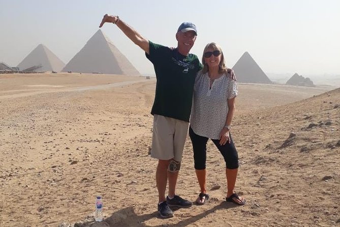 Best top rated Giza Pyramids and Sphinx Half Day Tour From Cairo - Comparing Khafre and Menkaure