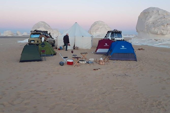 Black and White Desert Tour 2 Days 1 Night - One night under the stars