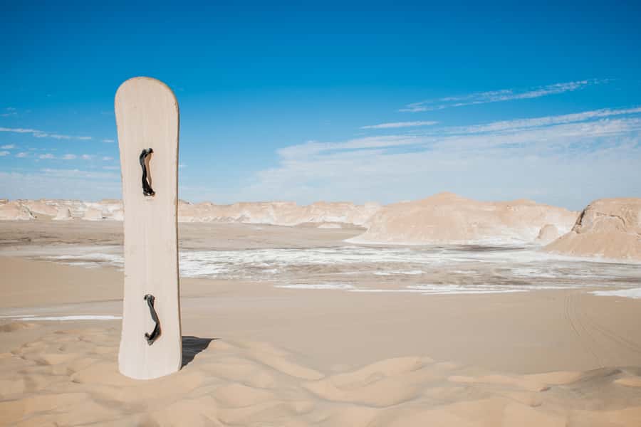 Cairo: 2-Day Bahariya Oasis Camp and Desert Tour - Bawiti, sand dunes, and the salt lake