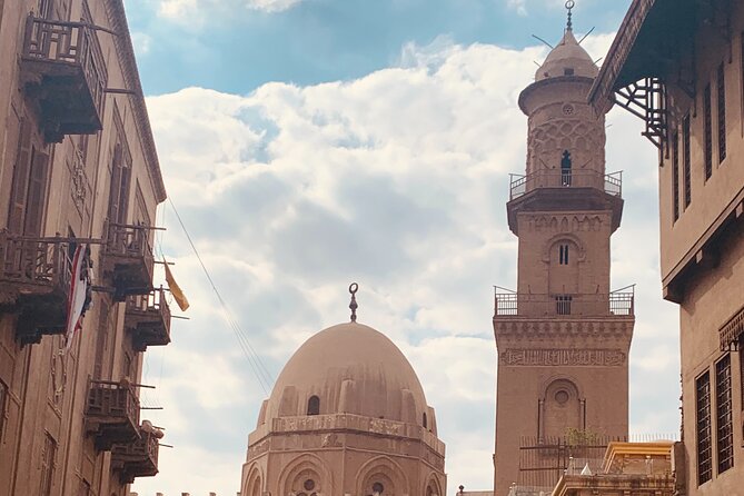 Cairo 2-Day Private Tour with Overnight at Luxury Hotel - Khan el-Khalili and El-Moez Street