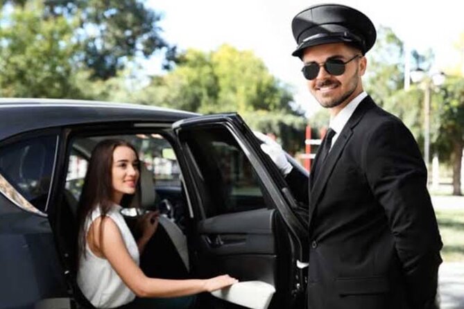 Cairo Airport Pick up or Transfer from Hotels - The short ride from the airport to Cairo or Giza