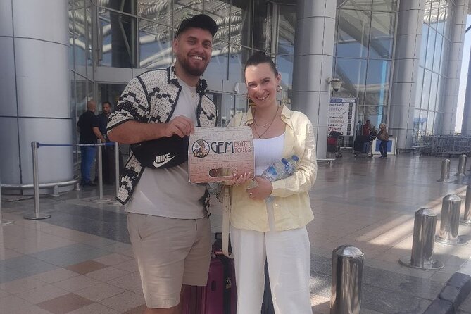 Cairo Airport Private Arrival/Departure Transfer to/hotel - Why a private Cairo Airport ride helps
