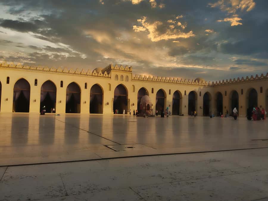 Cairo: All-Inclusive Coptic & Islamic Cairo Tour with Lunch - The guide makes the difference