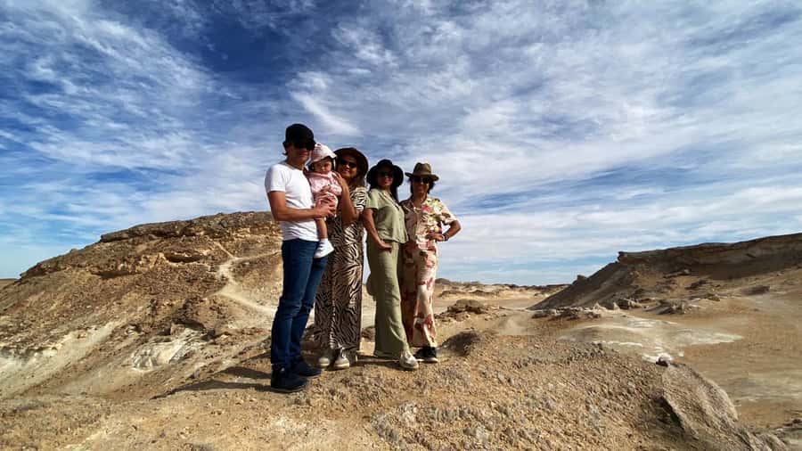 Cairo: Bahariya Oasis & White Desert 3-Day Private Adventure - Day 2: El-Marssos Mountain and the cold spring at El-Hez