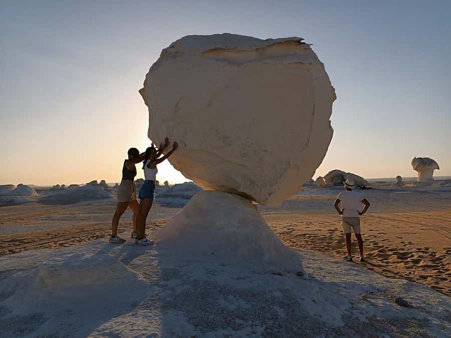 Cairo: Bahariya Oasis & White Desert A Private Day Adventure - Key points at a glance