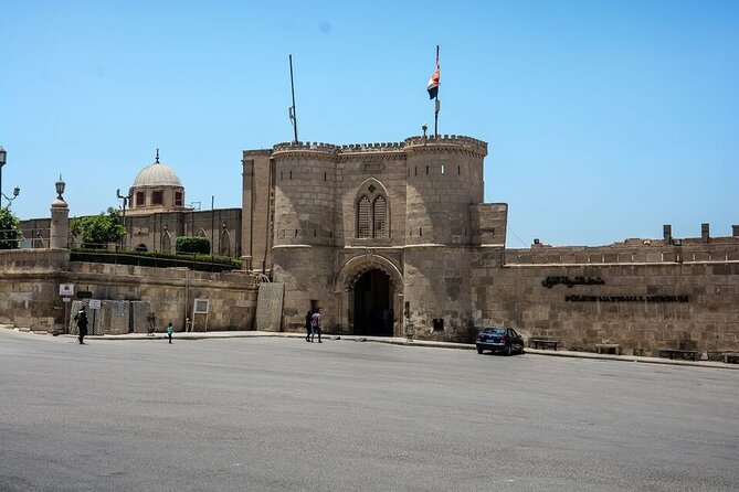 Cairo/Giza: 2-Day Pyramid, Museum, Bazaar Private Tour - Why two days makes sense in Cairo