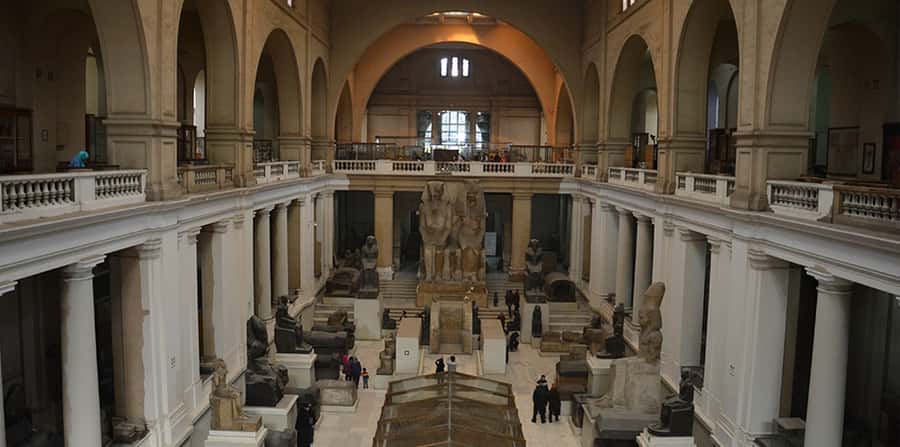 Cairo/Giza: Guided Pyramids, Sphinx and Egyptian Museum Tour - Lunch, transport, and what to bring