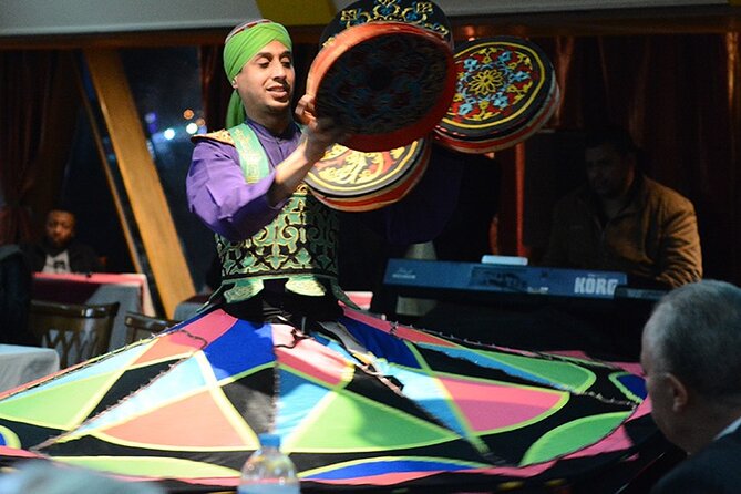 Cairo/Giza: Nile Sunset, Dinner Cruise, Show & Private Transfer - The entertainment gives the cruise its character