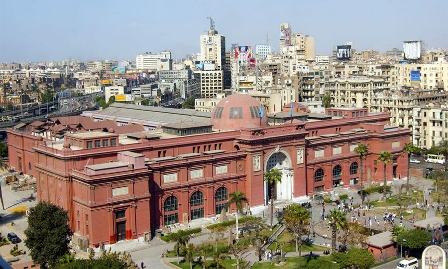 Cairo: Giza Pyramids, Egyptian Museum & Nile Dinner Cruise. - The Nile dinner cruise: scenic setting, mixed control