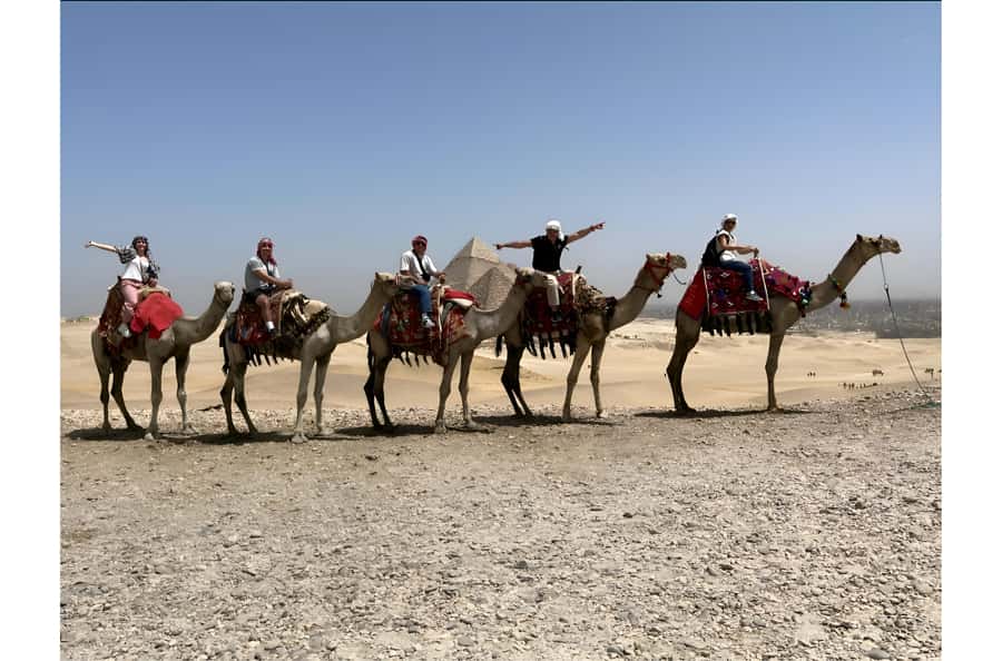 Cairo: Giza Pyramids & Grand Egyptian Museum Tour with Lunch - Giza Plateau: three pyramids and one unforgettable profile