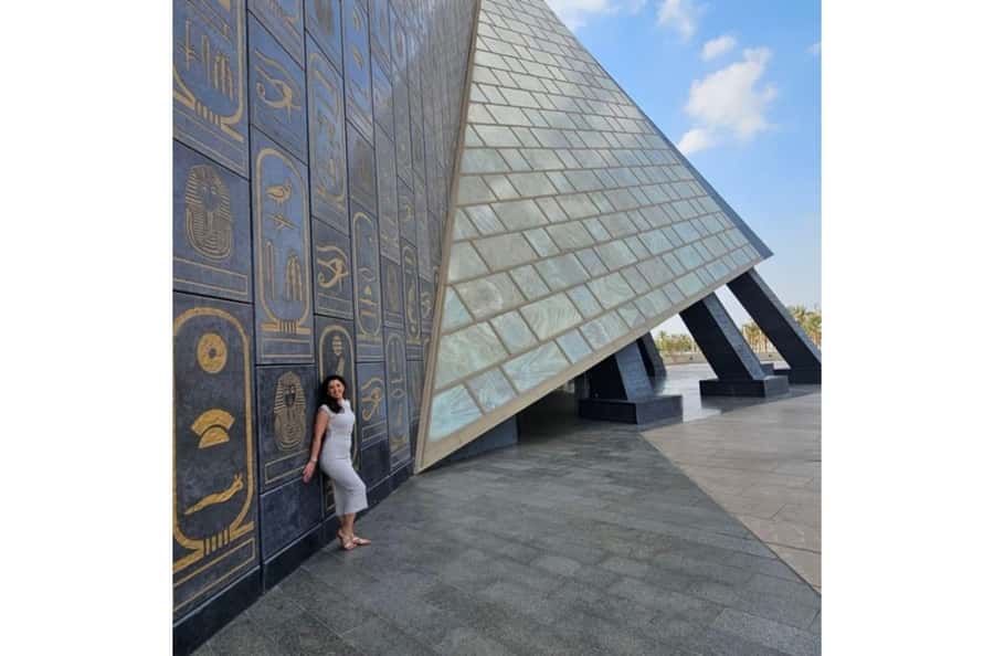 Cairo: Giza Pyramids & Grand Egyptian Museum Tour with Lunch - Grand Egyptian Museum: a strong finish near Giza