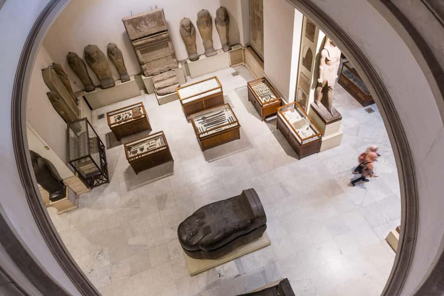 Cairo: Giza Pyramids, Museum & Tahrir Square Private Tour. - How to use the guide well