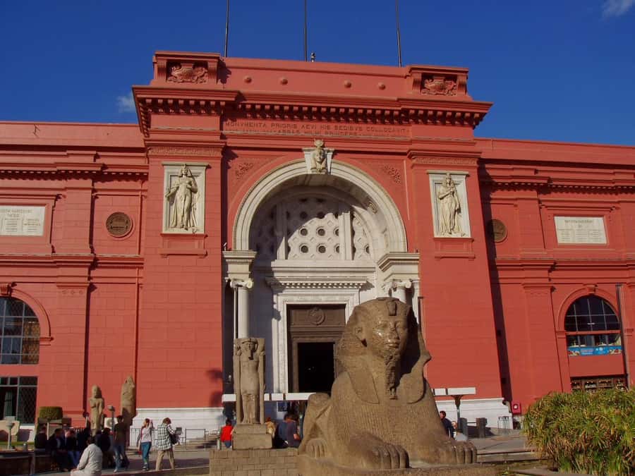 Cairo: Giza Pyramids, Museum & Tahrir Square Private Tour. - Starting from your Cairo hotel