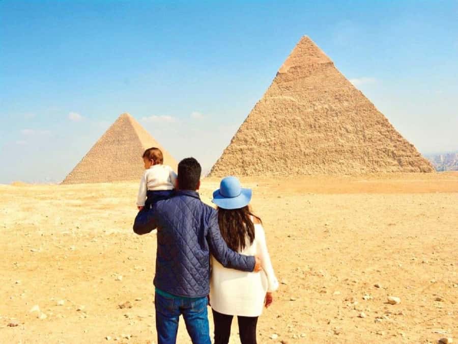 Cairo: Giza Pyramids, Sakkara & Dahshur All-Inclusive Tour - The guide can make or break the day
