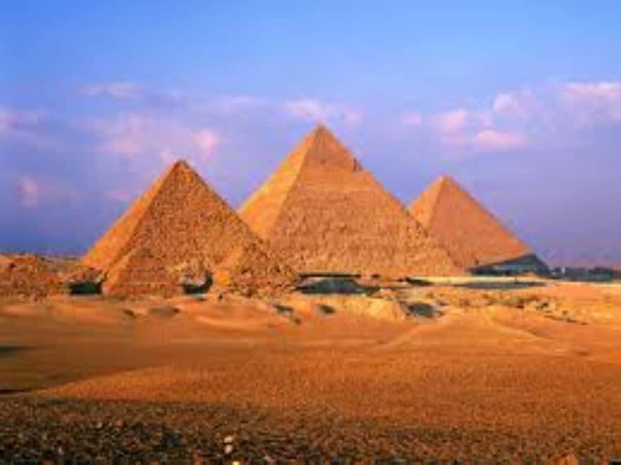 Cairo: Giza pyramids, Sphinx, and Great Pyramid Tour - Meeting the Sphinx face to face