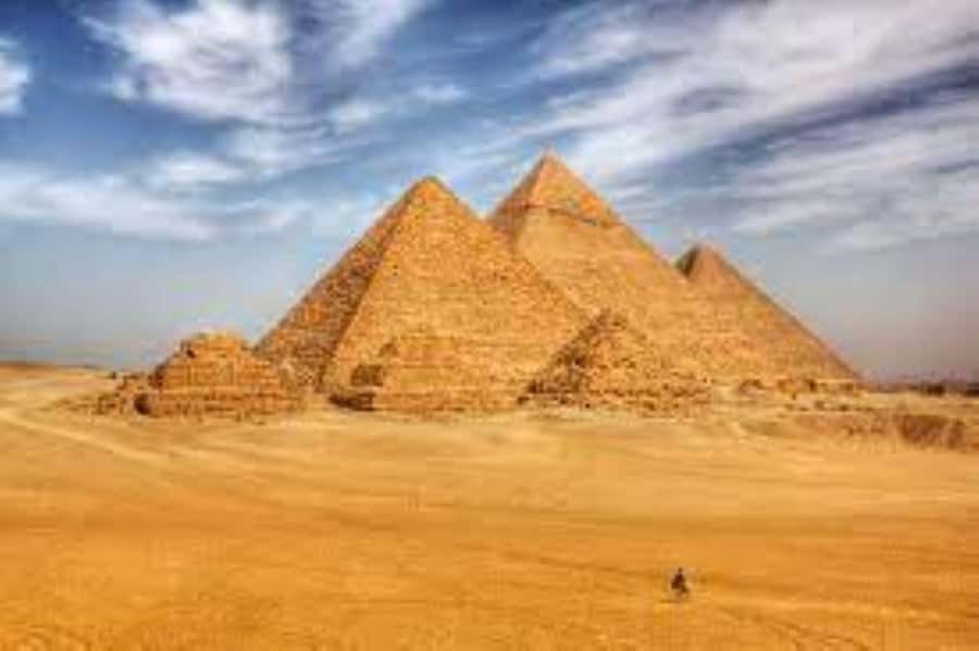 Cairo: Giza pyramids, Sphinx, and Great Pyramid Tour - Transport, crowds, and the practical side of Giza