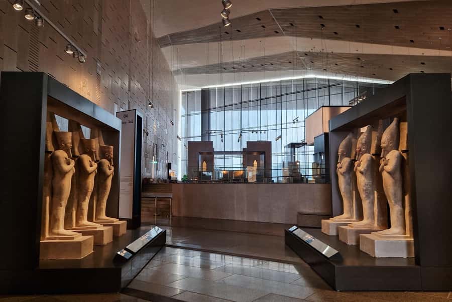 Cairo: Grand Egyptian Museum, Pyramids, Sphinx Tour & Lunch - Egyptian lunch after the sights
