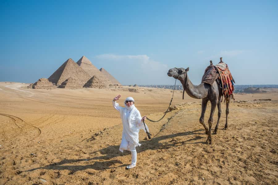 Cairo: Half Day Pyramids Tour by Camel or Horse Carriage - Who will get the most from this tour?